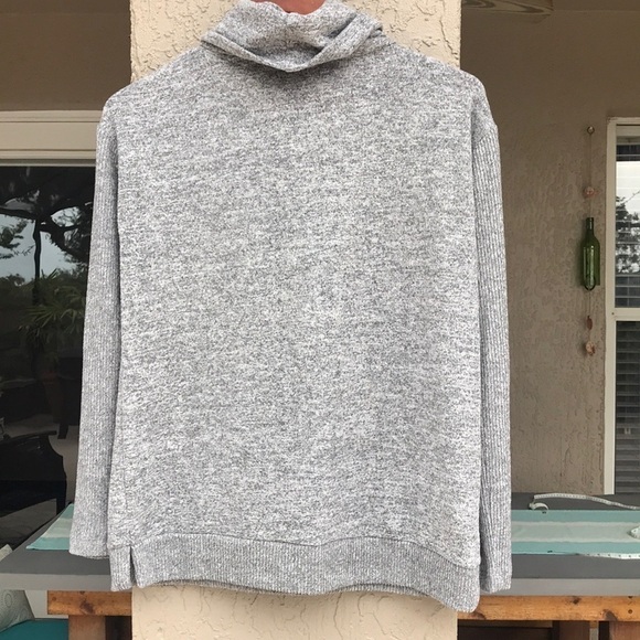 Workshop Republic Clothing Soft Gray Long Sleeve‎ Turtleneck Sweater - Picture 1 of 5